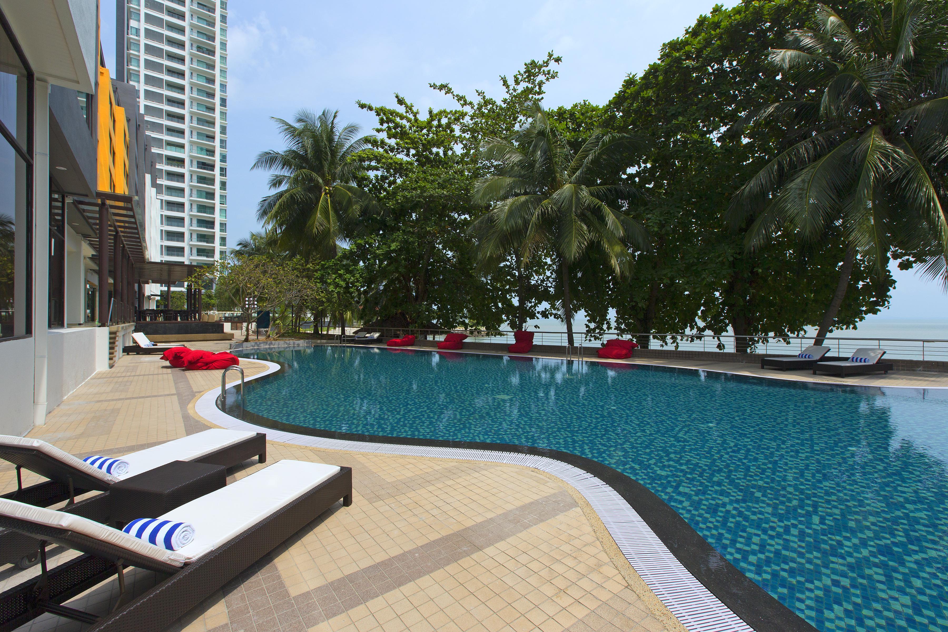 Mercure Penang Beach Tanjung Bungah  Ngoại thất bức ảnh