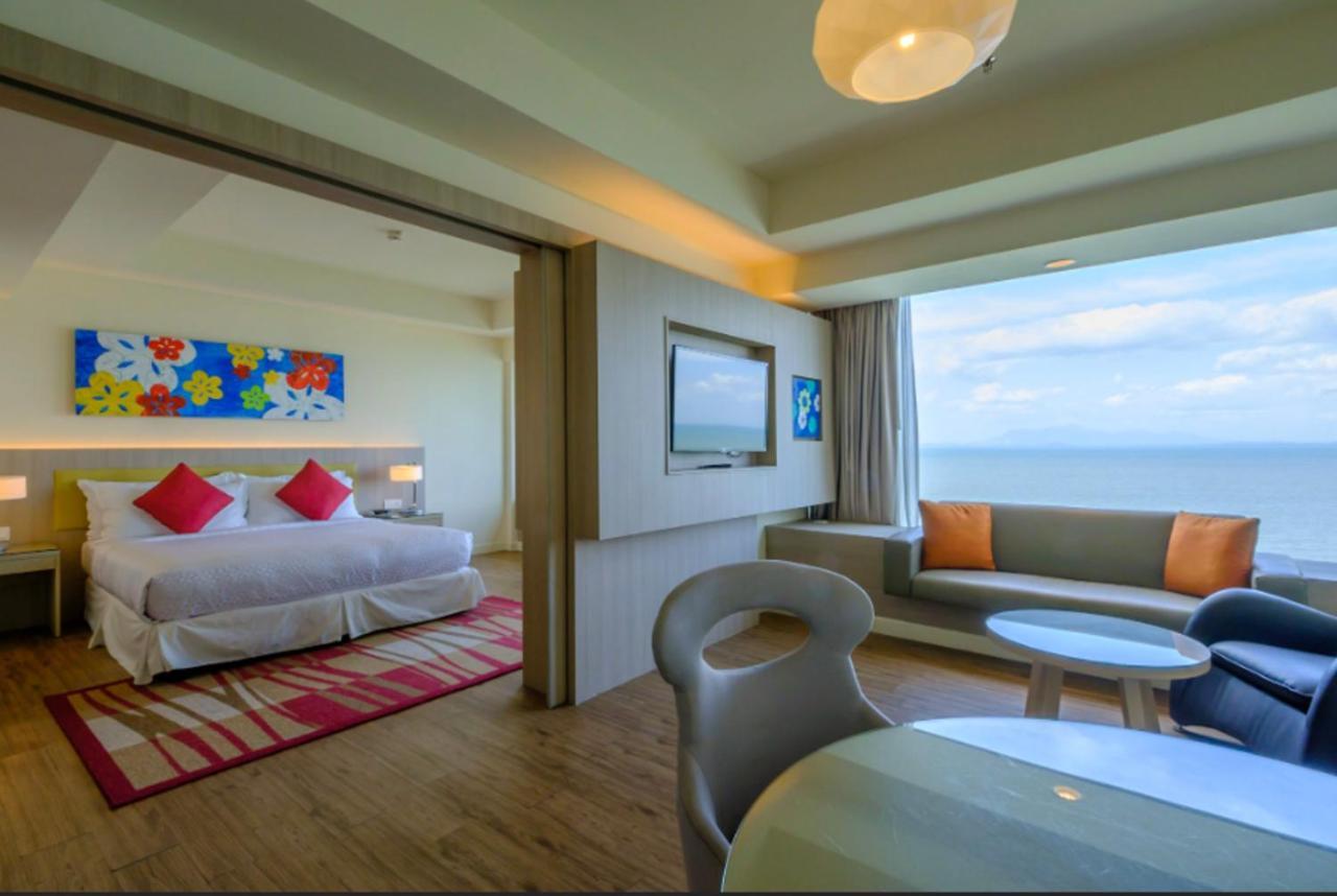 Mercure Penang Beach Tanjung Bungah  Ngoại thất bức ảnh