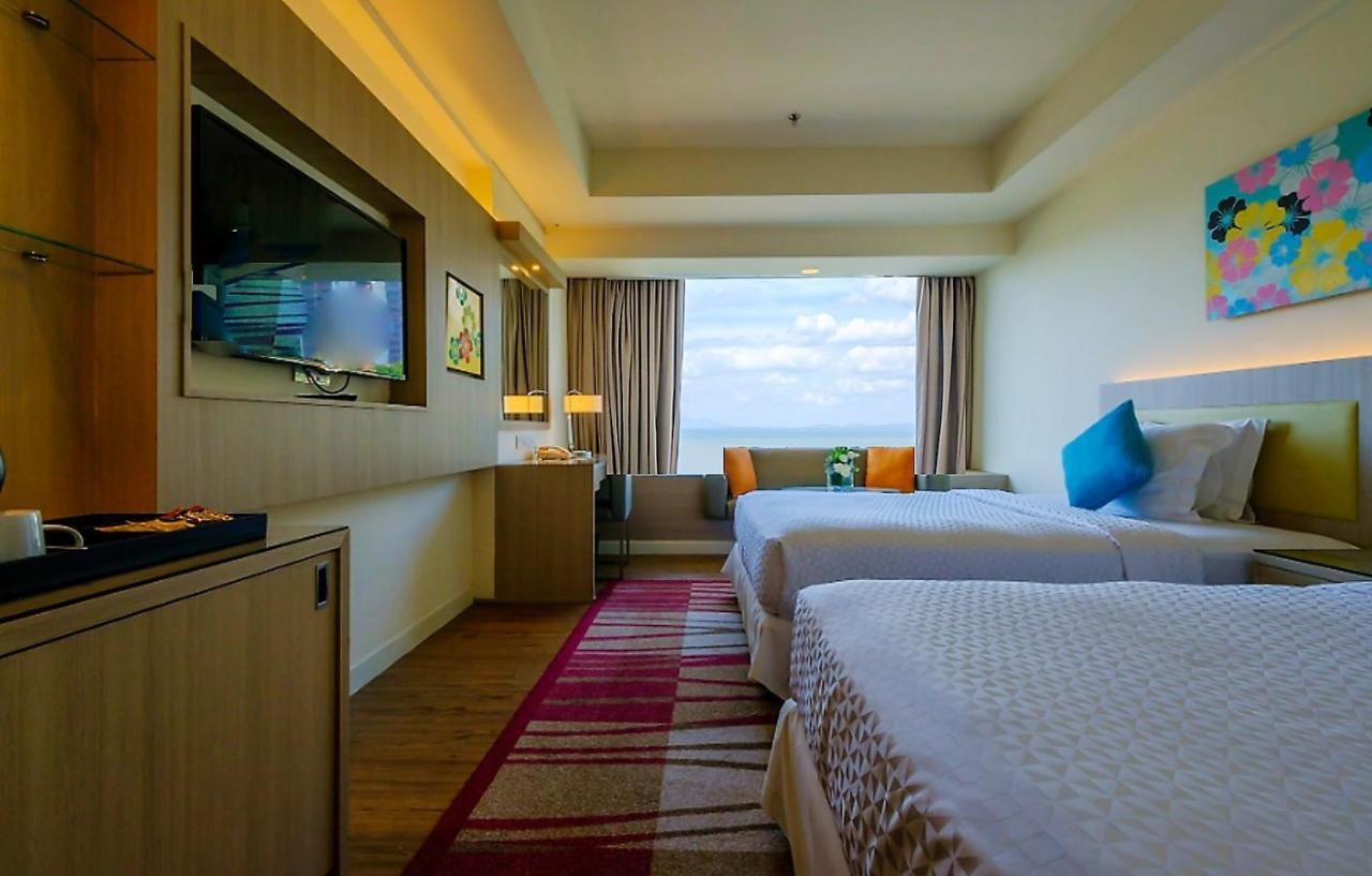 Mercure Penang Beach Tanjung Bungah  Ngoại thất bức ảnh