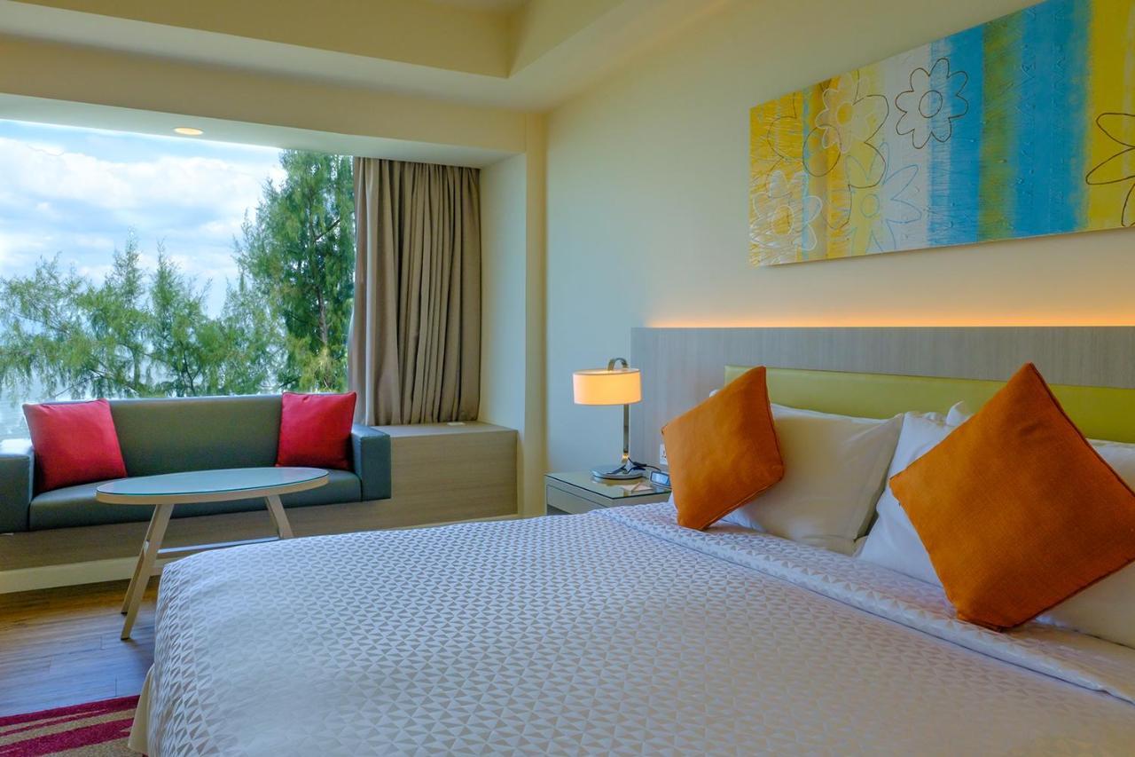 Mercure Penang Beach Tanjung Bungah  Ngoại thất bức ảnh